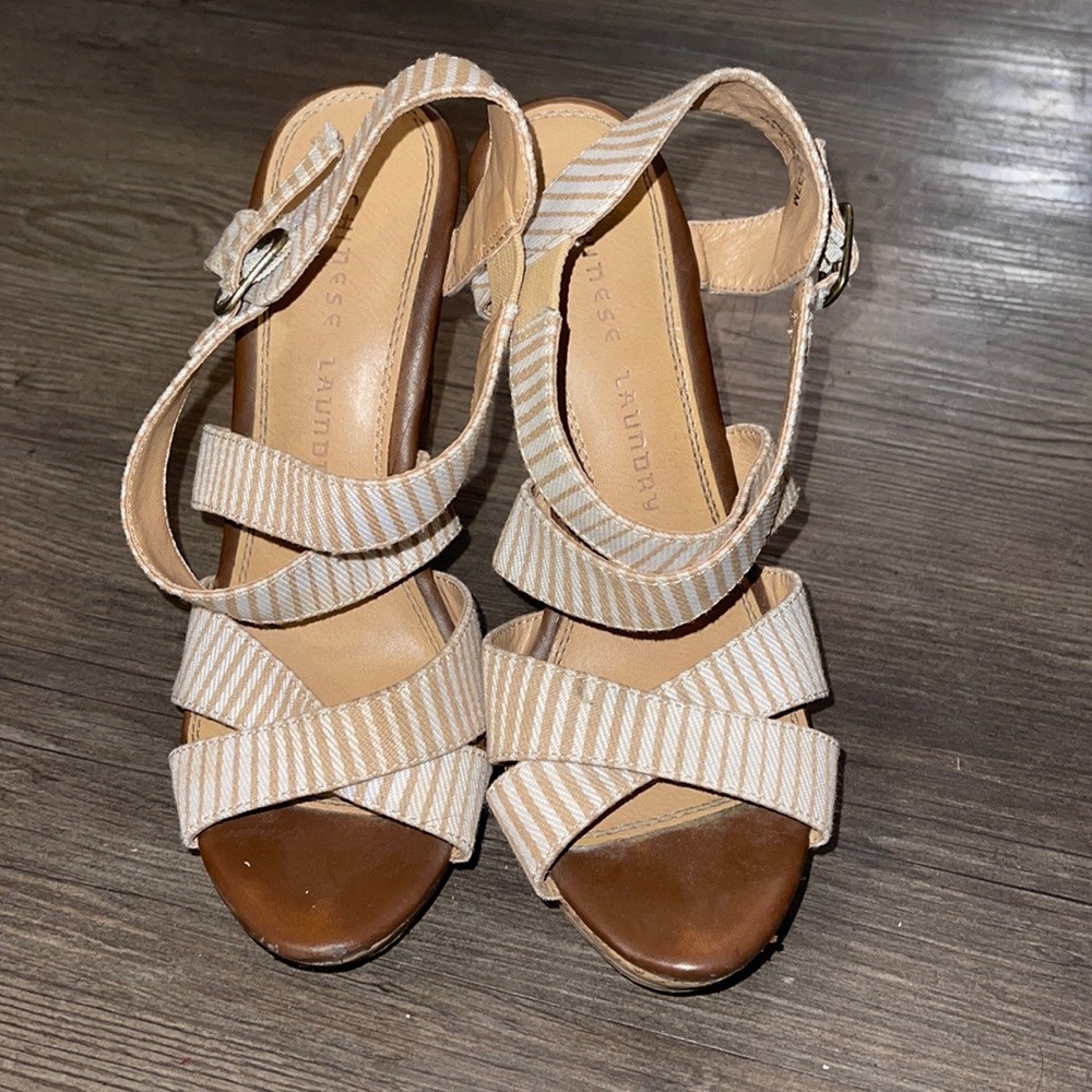Chinese Laundry Wedges